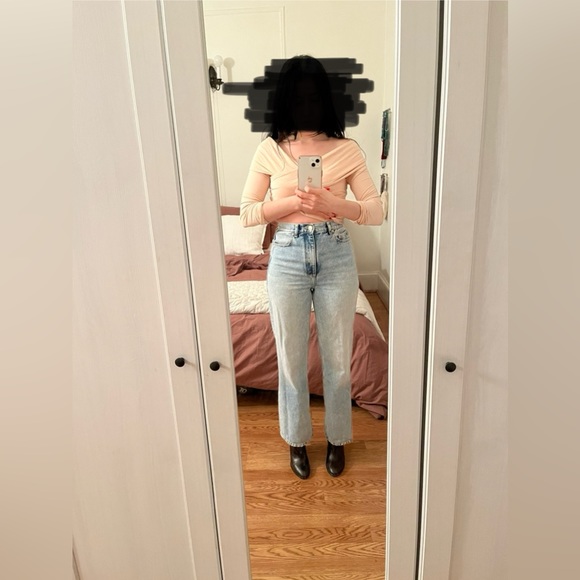 Marcella NYC - Francis Jean - Light Blue, 100% Cotton, Size 25 w/ 28” Inseam - Picture 4 of 15